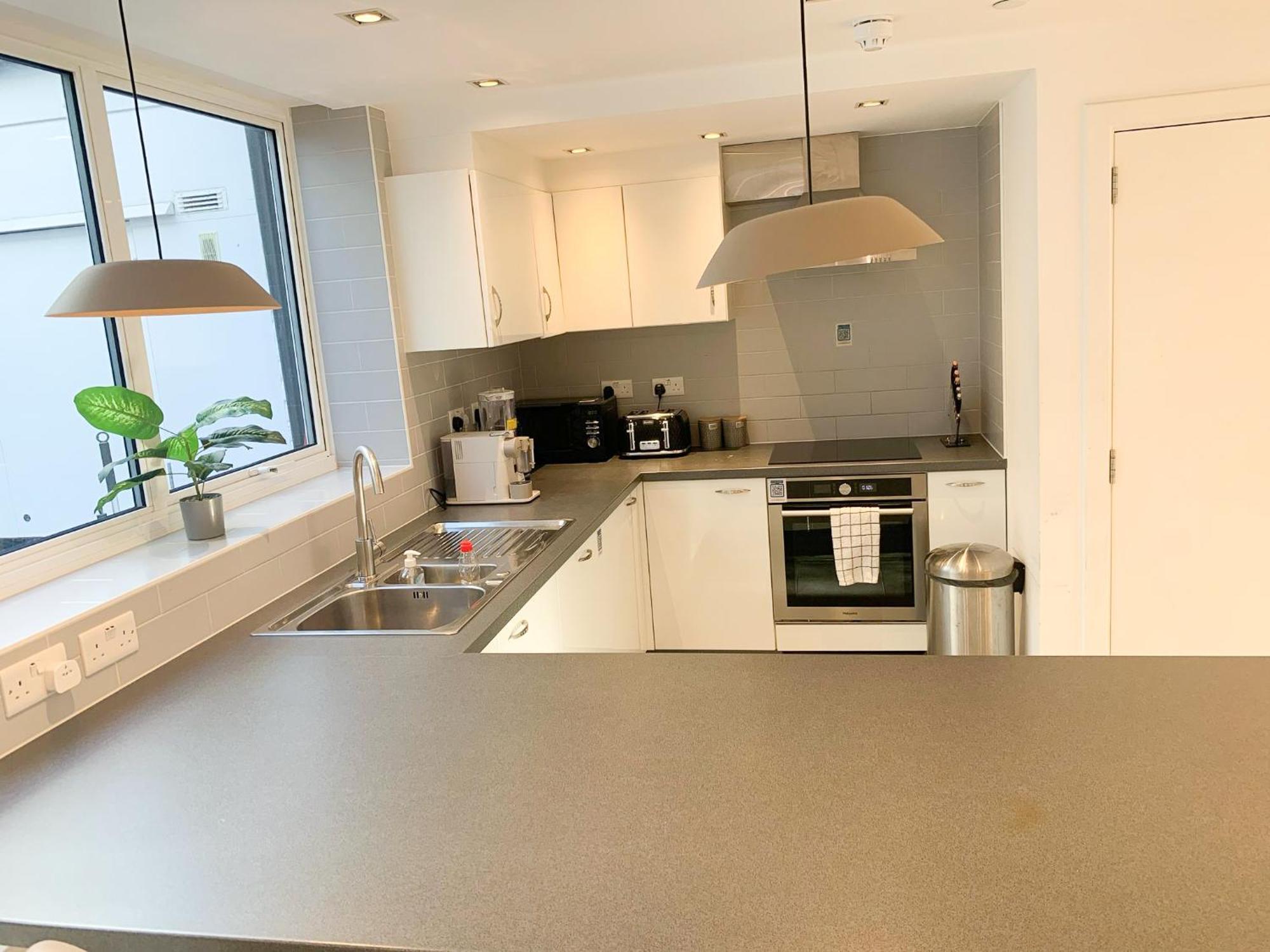 Chic 3 Bedroom Flat With Private Terrace In Holloway Near Finsbury Park Londres Exterior foto